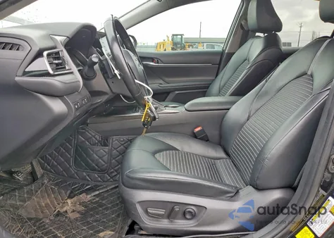 2021 Toyota Camry Se z USA, uszkodzony, nr VIN 4T1G11AK2MU562803